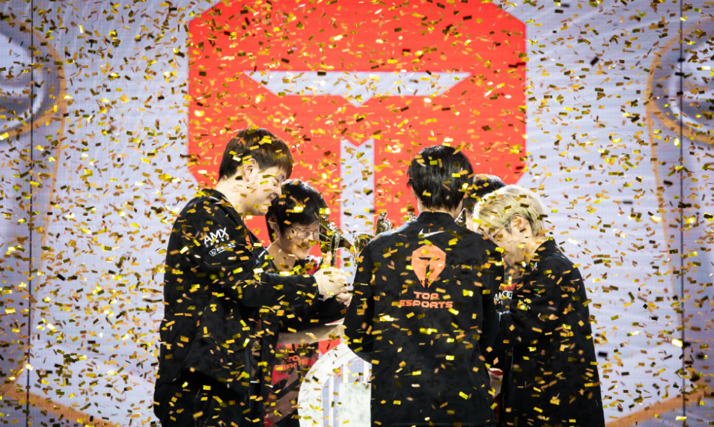 世俱杯2025-包含JDG力克100T,CoreJJ极限生还后反打焦点之战半决赛,成为赛场最大亮点的词条