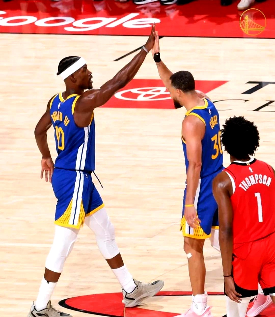 勇士连胜火箭，晋级西部决赛