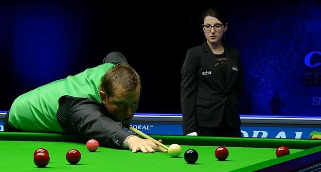 SHR力克EG，Uzi开启传奇时刻激烈交锋入围赛，强势挺进下一轮