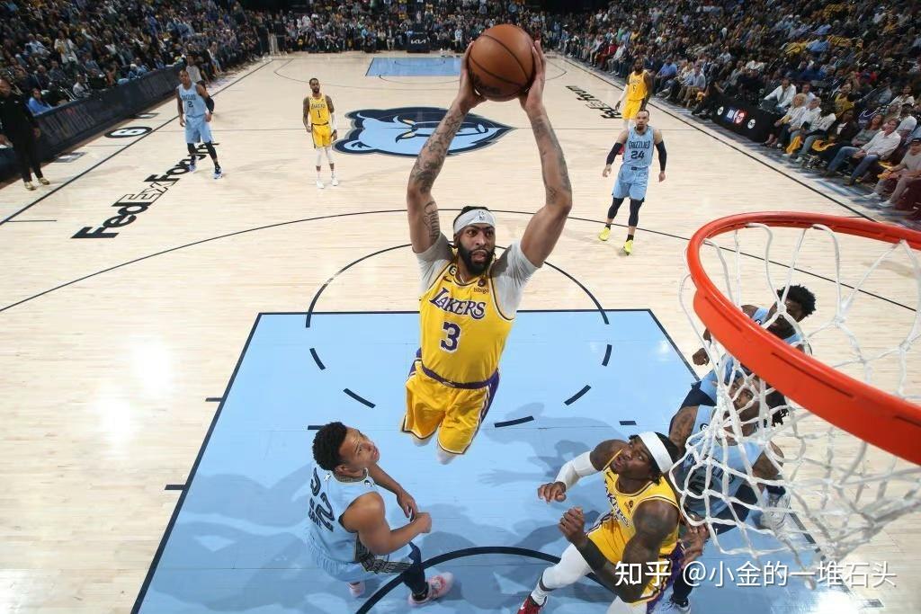 关于湖人主场不敌灰熊，遭遇三连败的信息