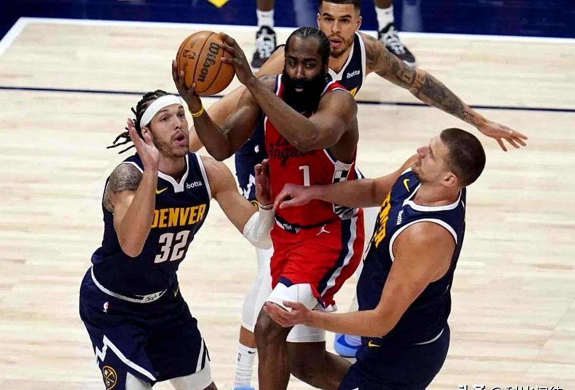 快船关键时刻反超黄蜂，哈雷尔带队取胜