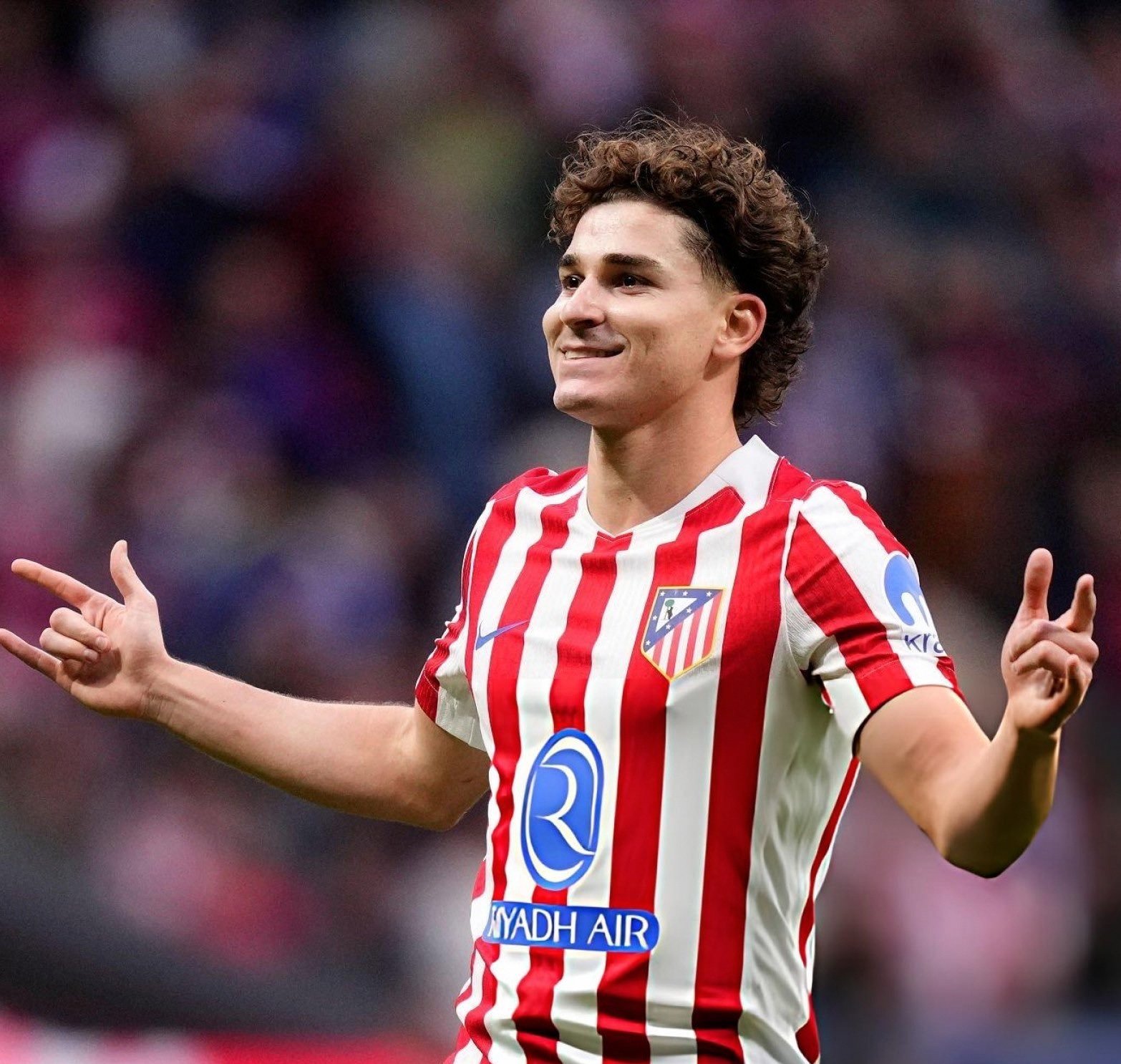 世俱杯-巴西险胜阿根廷，阿尔瓦雷斯扛起全队