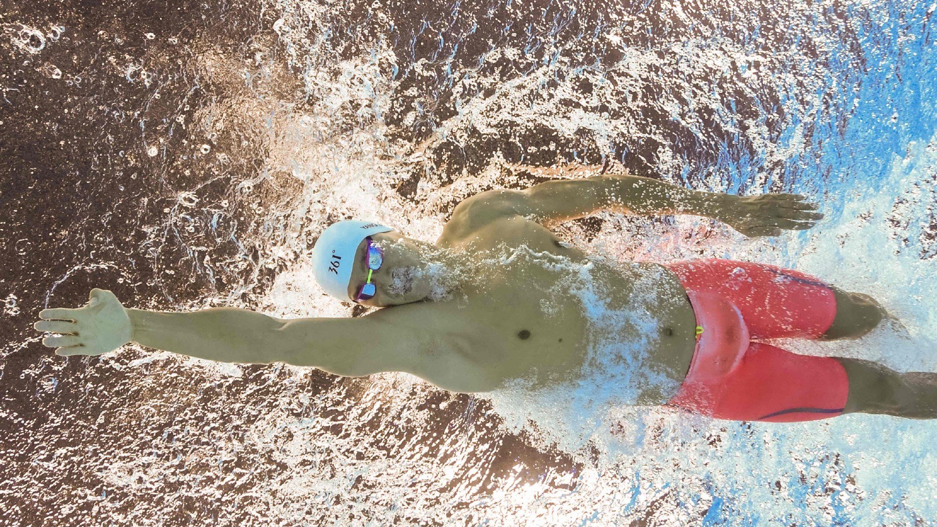 世俱杯决赛-血脉与球拍，当联合杯的集体热力轻取ATP总决赛的个人圣殿